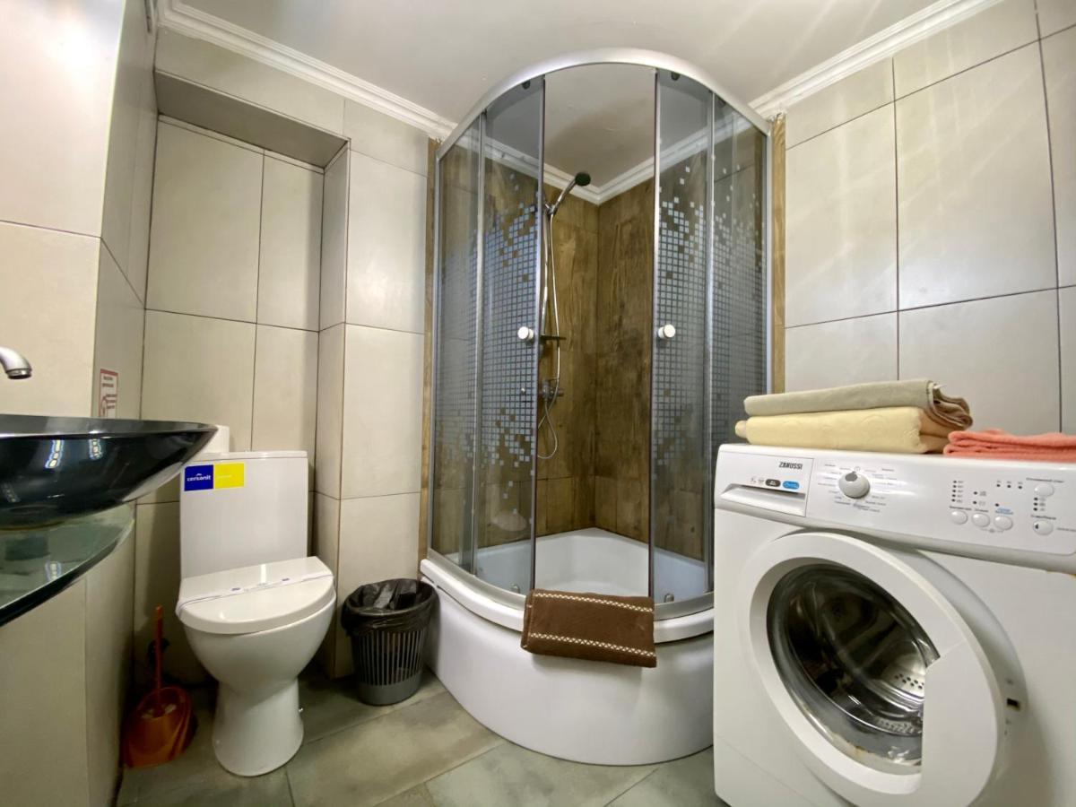 Central Apartments Одесса Экстерьер фото